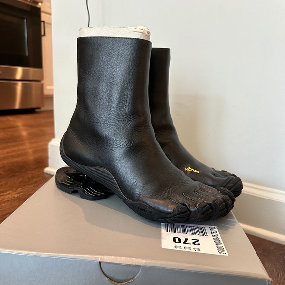 Balenciaga X Vibram Spring 22 Clones Calfskin Heeled Boots - Picture 1 of 5